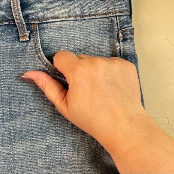 Old Navy Button Fly Rolled Hem Denim Shorts - Picture 3 of 7